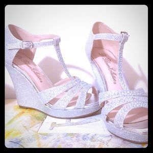 De Blossom platform wedding wedges